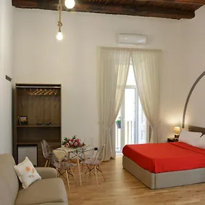 domus-studio-25-bed-breakfast.hotels-amalfi.com/