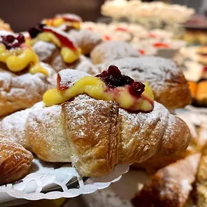 pensione-mercedes.it-lombardy.com/