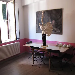 Alojamento de Acomodação e Pequeno-almoço Trastevere Colors
